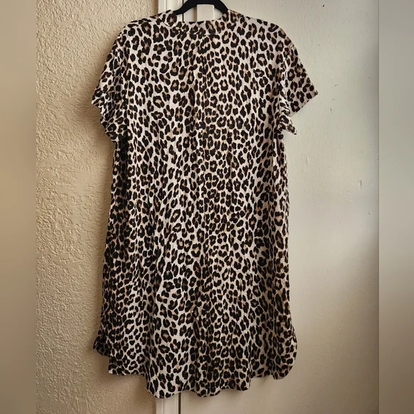 H&M- Leopard Dress - Picture 3 of 8